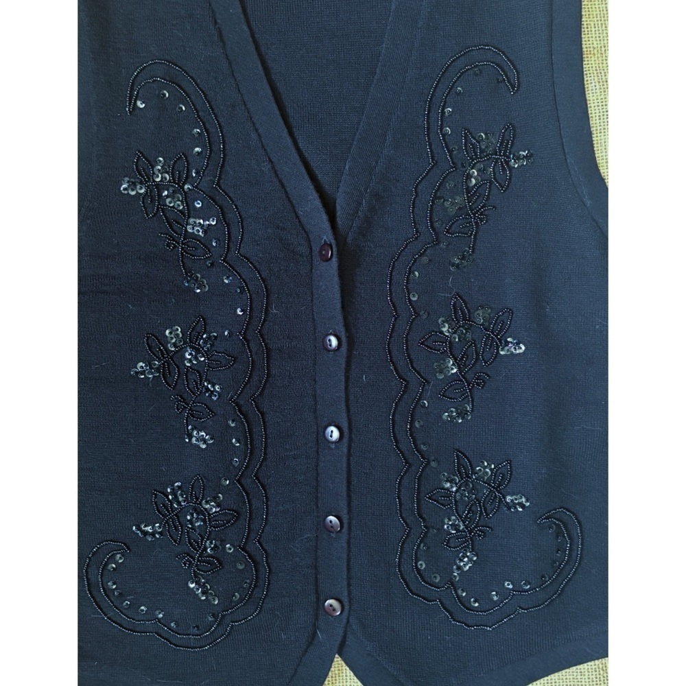 Vintage Black Floral Beaded Wool Blend Sweater Vest Large Folk Dark Cottage Core - Picture 2 of 5